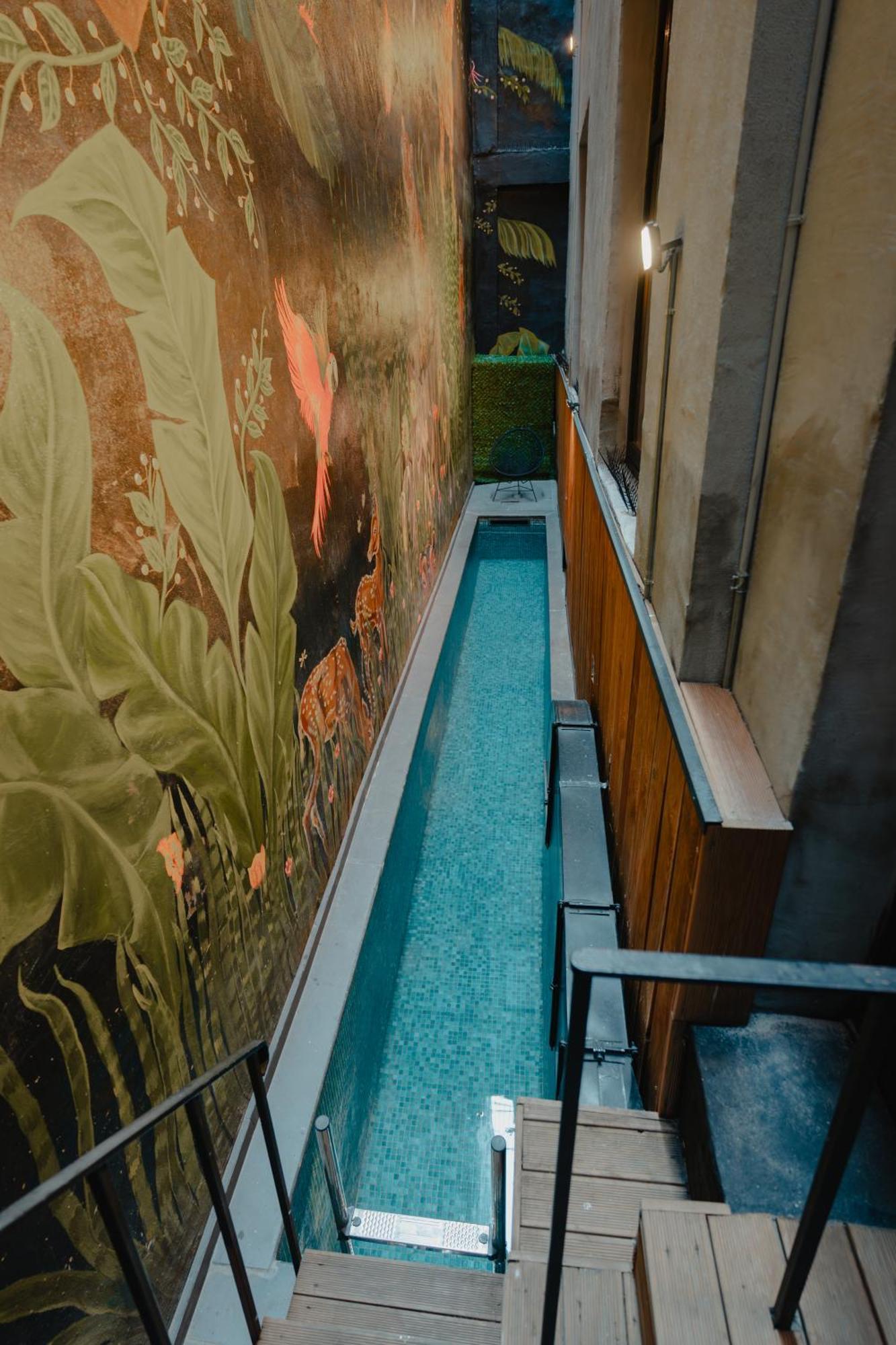 Ruz Hotels Istanbul Exterior foto The water feature